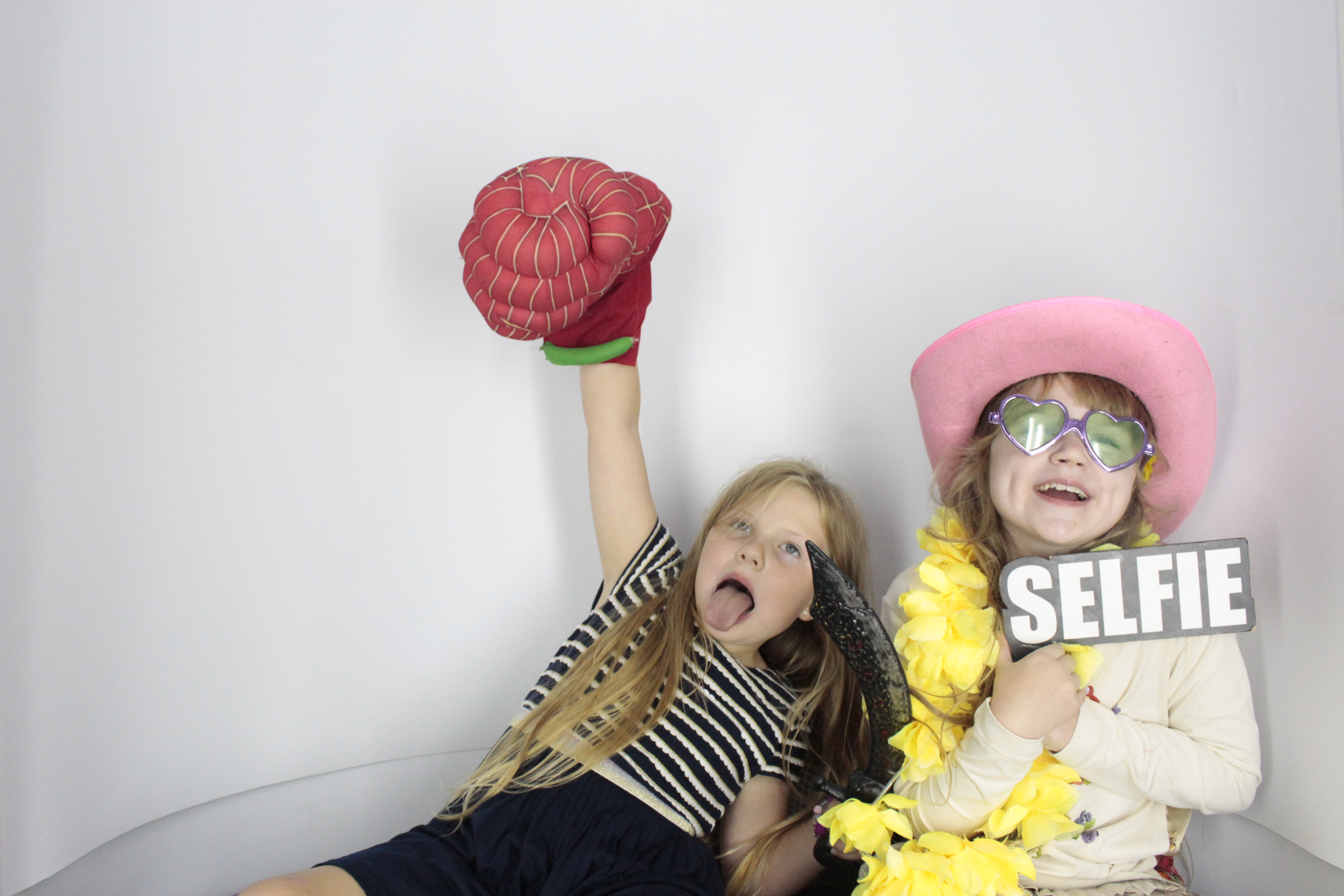 Nadine 40th Birthday  | View more photos from the event at gallery.myphotoboothexperience.co.uk/u/MyPhotoBoothExperienceLtd/Nadine-40th-Birthday